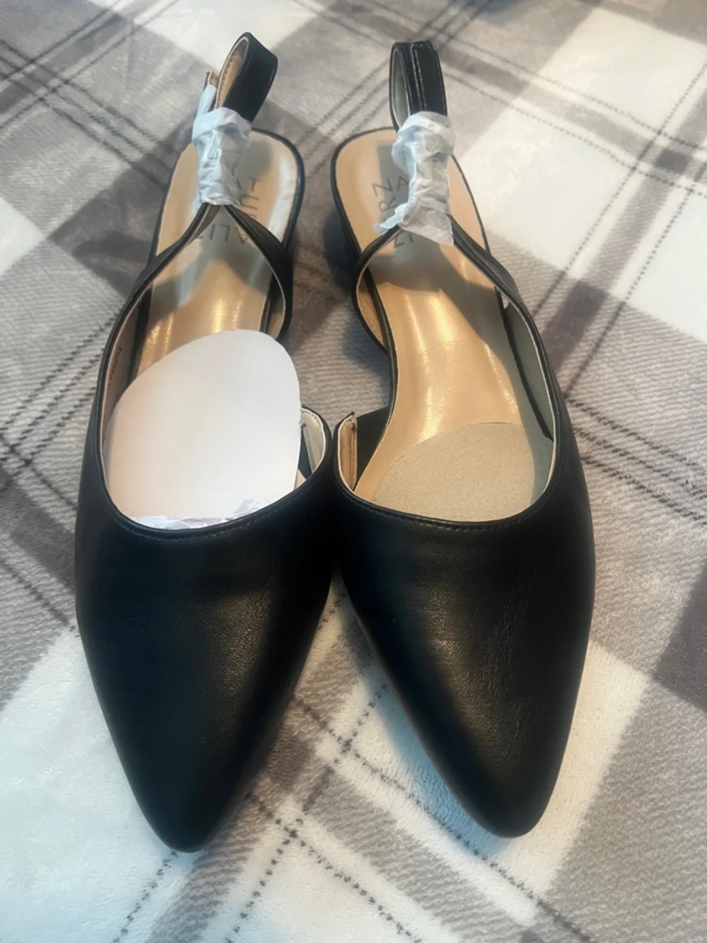 Naturalizer Black Pointed Slingback Low Block Heel Mules - Picture 2 of 6